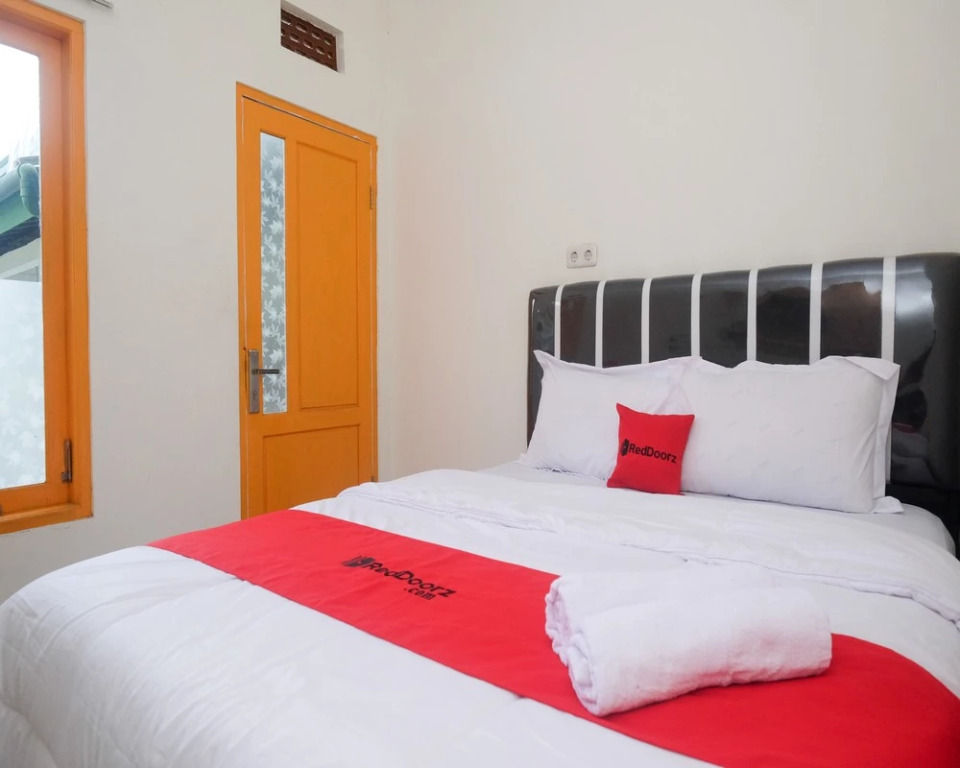 RedDoorz Syariah @ Jalan Dieng Wonosobo 2