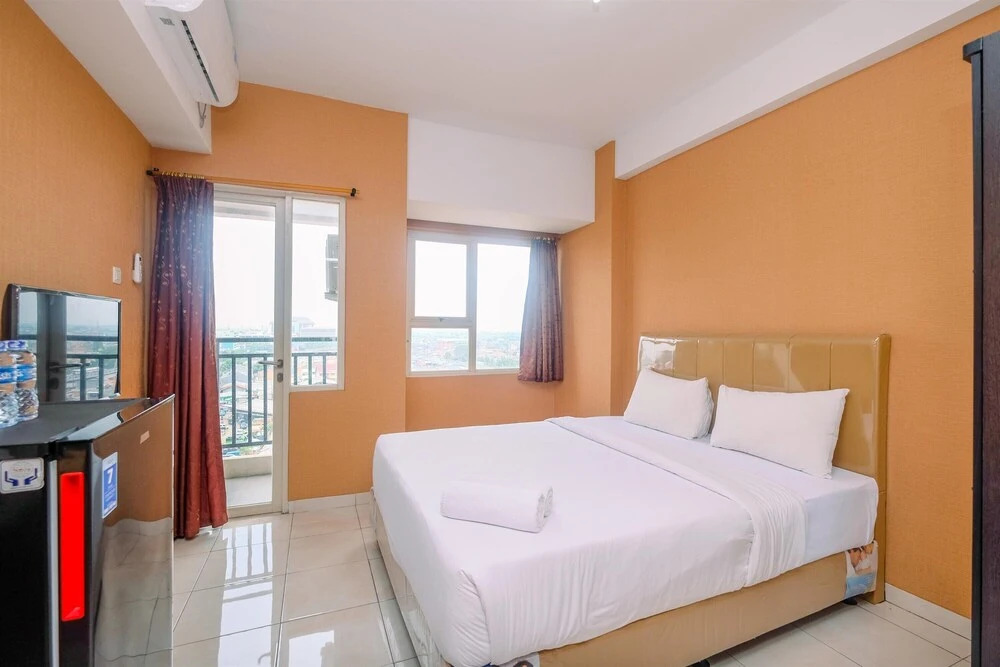 Homey and Simply Studio Apartment at Margonda Residence 5