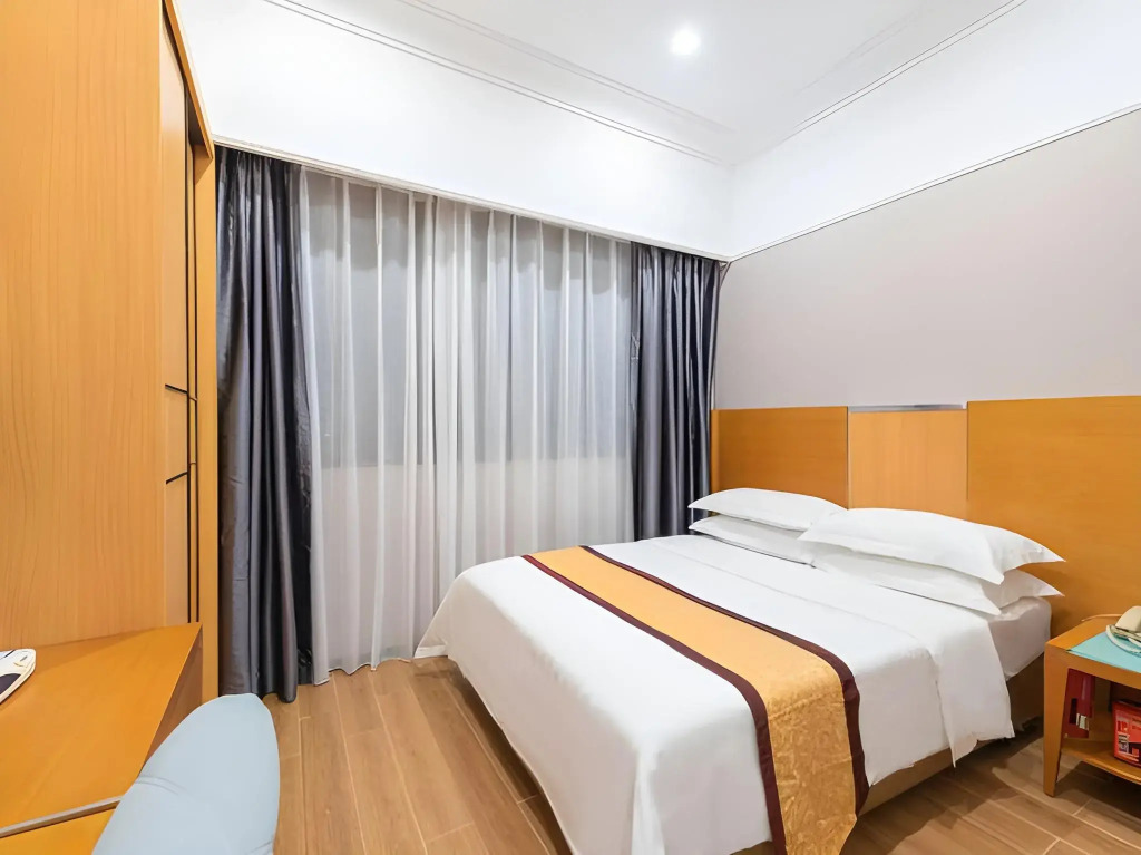 Carrianna Hotel