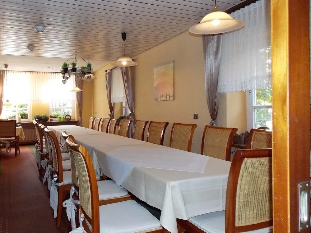 Burghof Hotel Garni