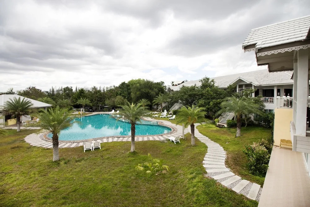 Capital O 804 Greenway Hua Hin Resort
