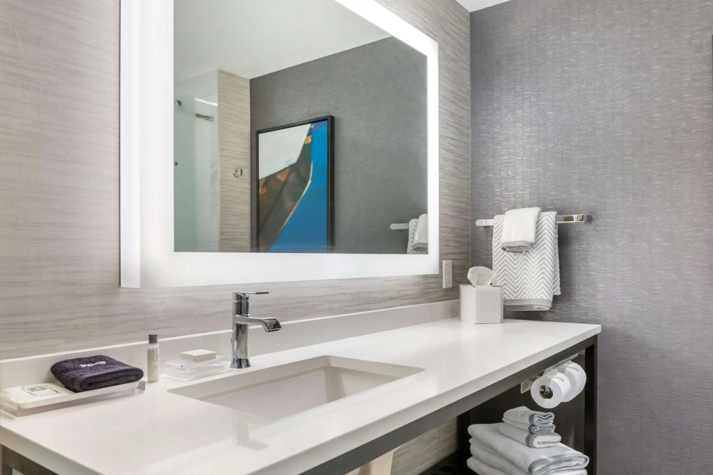 Cambria Hotel Niagara Falls