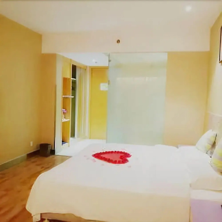 Huayuan Hotel
