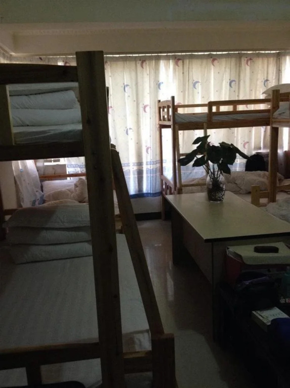 Quanyou Hostel