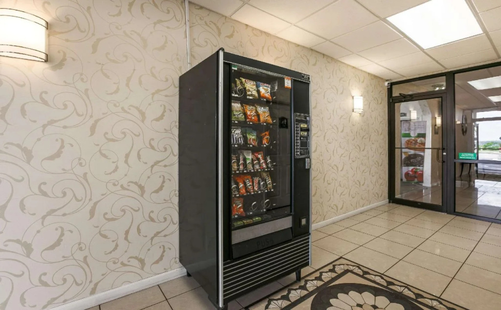 Quality Inn & Suites near Lake Eufaula