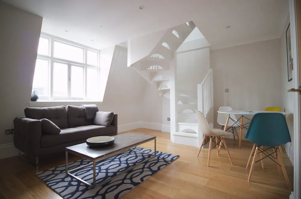 Bedroom Flat in Heart of London
