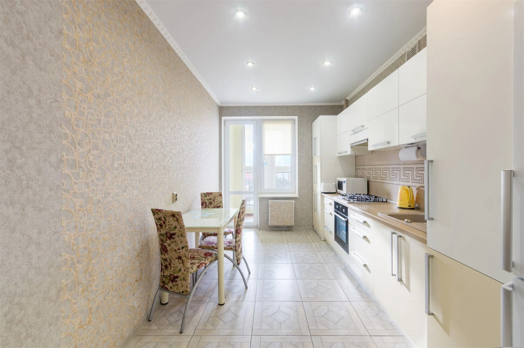 West 39 Shahmatnaja 4B