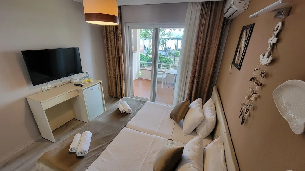 Güneş Otel