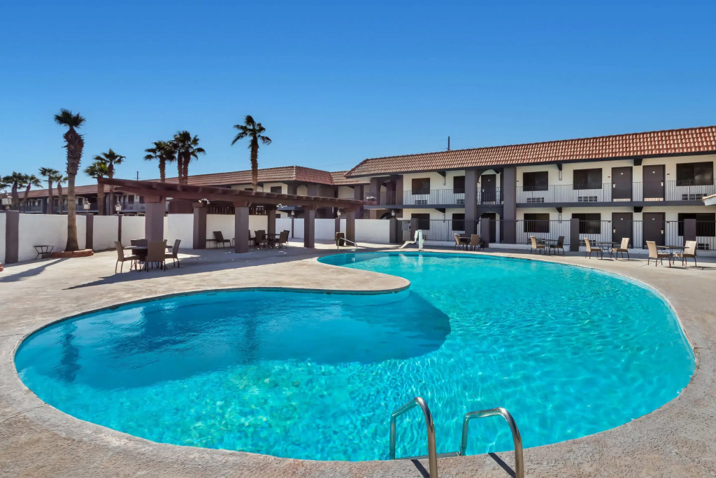 Quality Inn & Suites Lake Havasu City