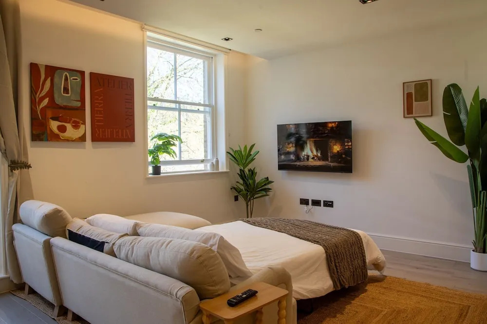The Pembridge 11