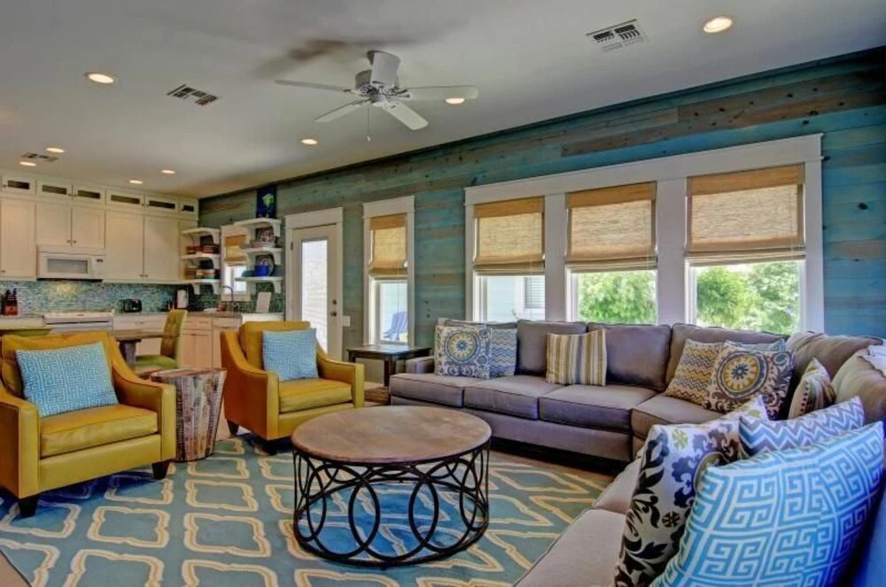 Pura Vida - 4 Br home by RedAwning