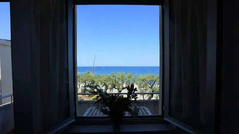 Nettuno Beach