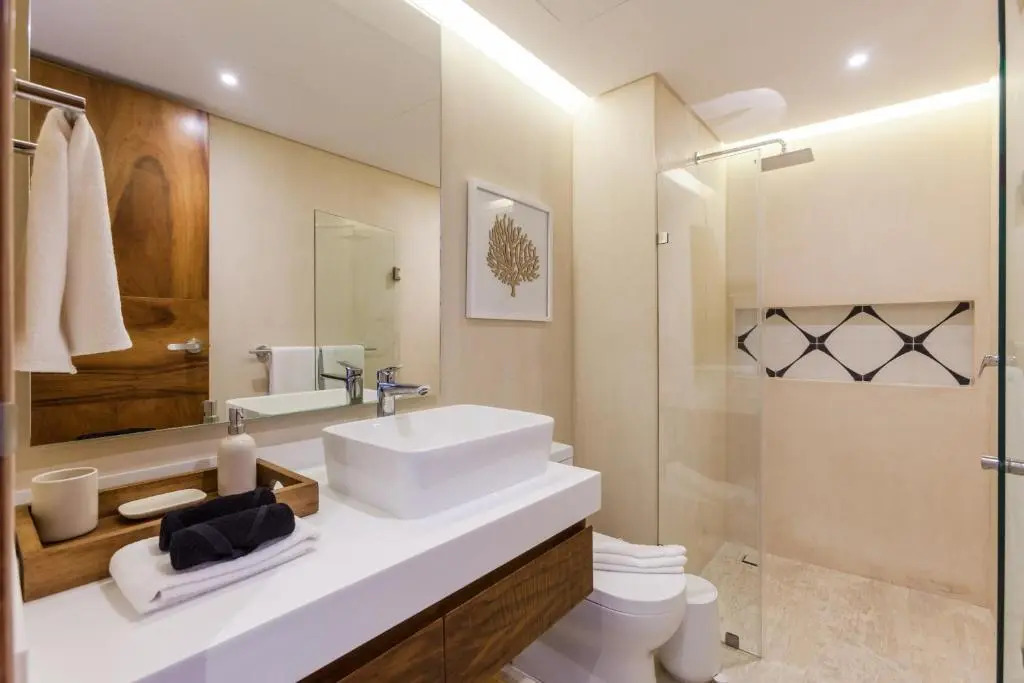 LAGUNAS CENTRAL PARK High tech studio with backyard / Pool & Gym at condo! 2 pax