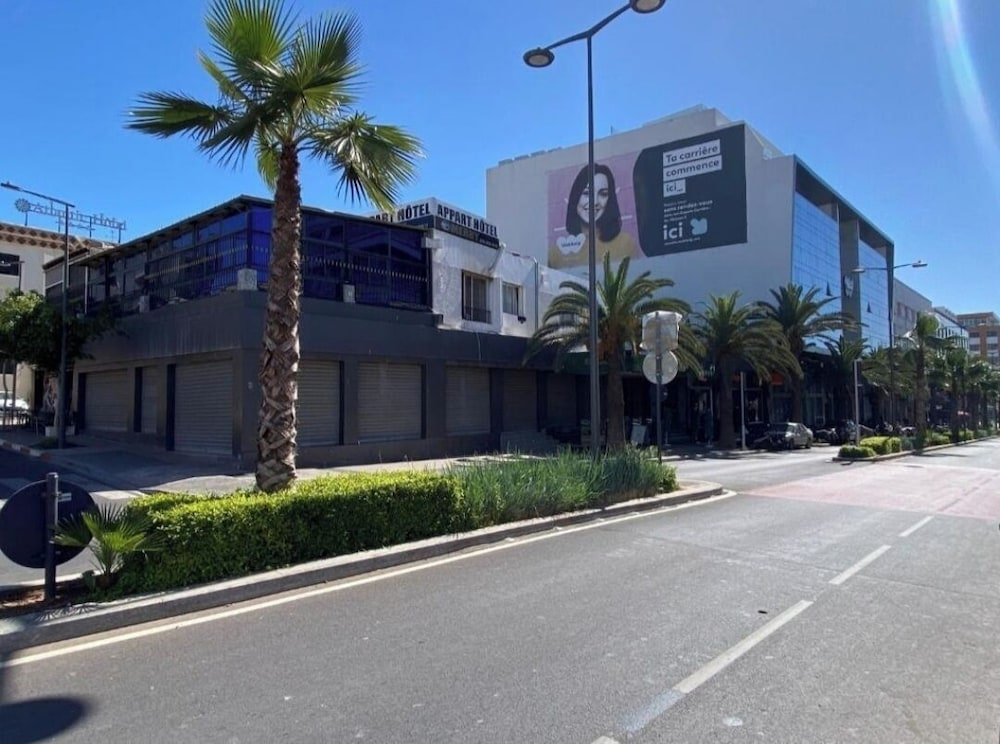 Hotel Merry