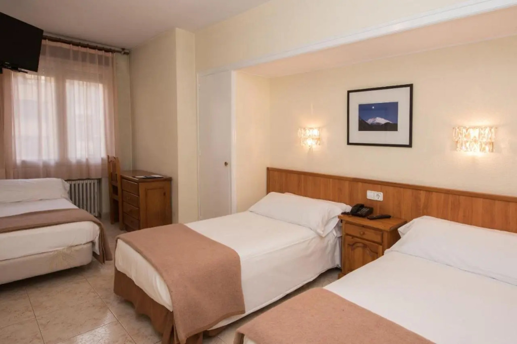 Hotel Oros by Nexta