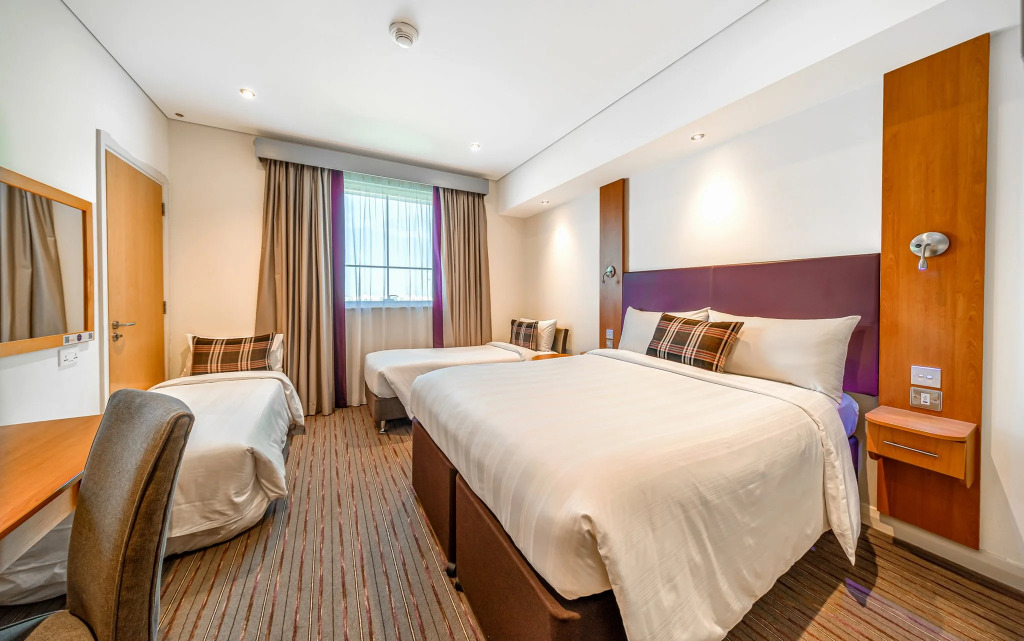 Premier Inn Dubai Investments Park - An Emirates Group Company