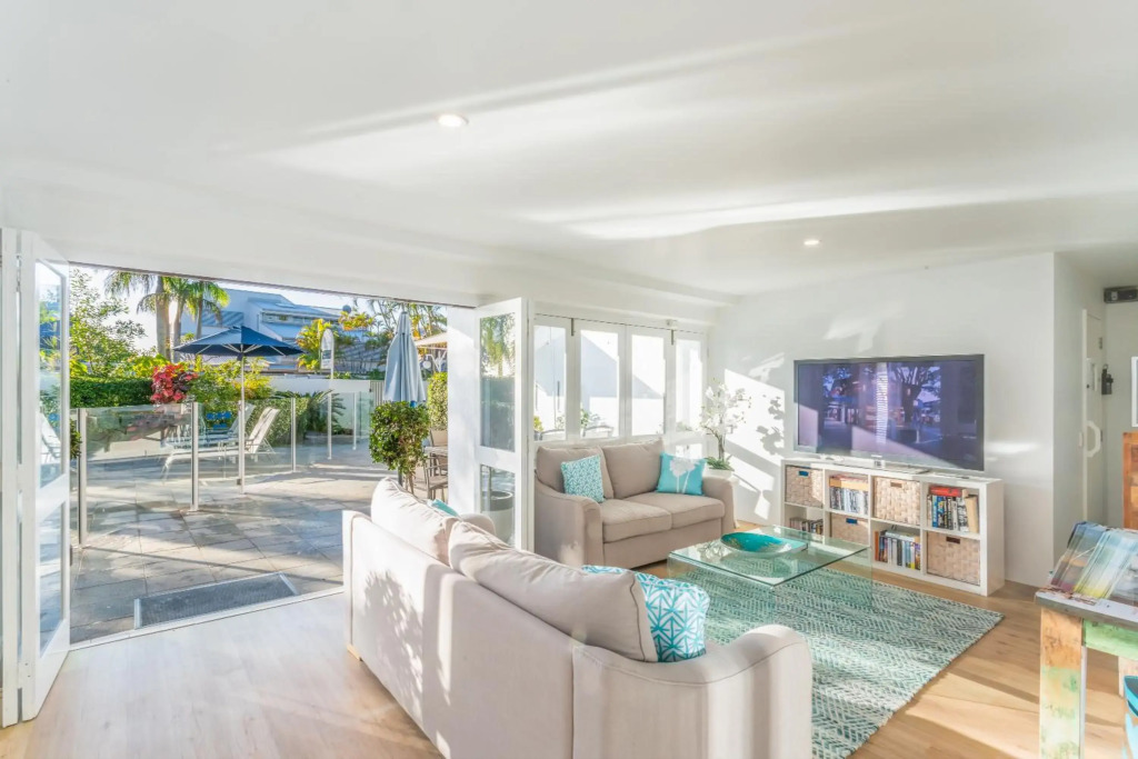 Noosa Boutique Apartments & Elkhorn Villas