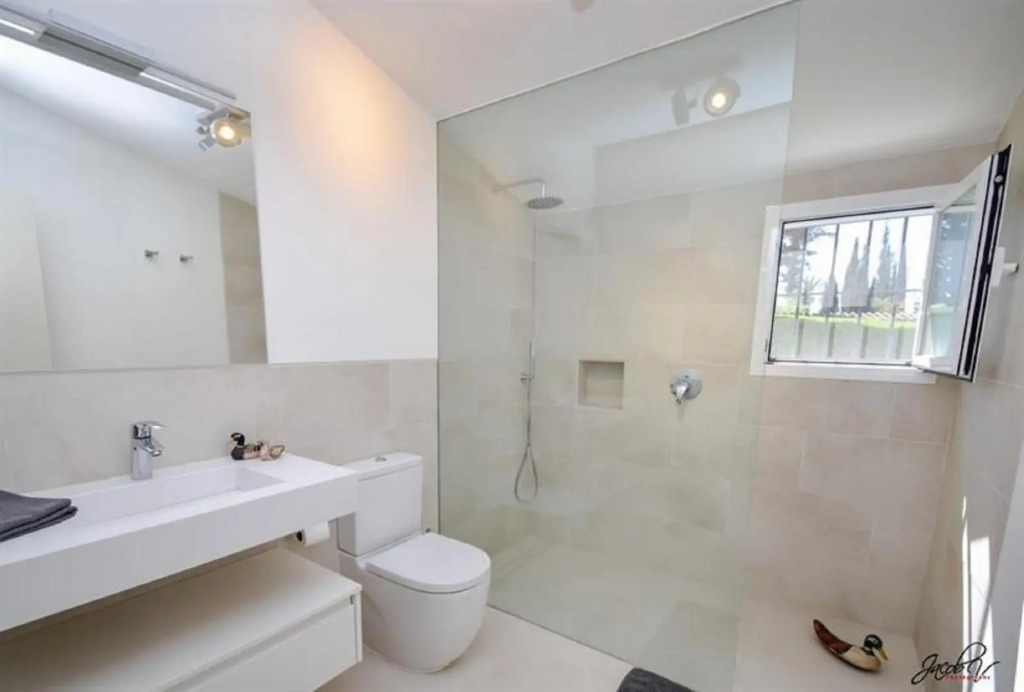 8738 - Great Villa Near Beach & Marbella