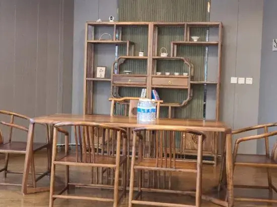Nantai Crystal Hotel (Chongzhou Branch)
