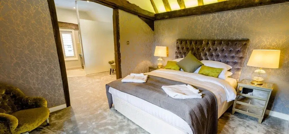 Vaulty Manor