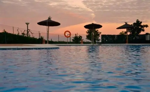 New Modern Villa Elviria, Mairena Pool BBQ&Views