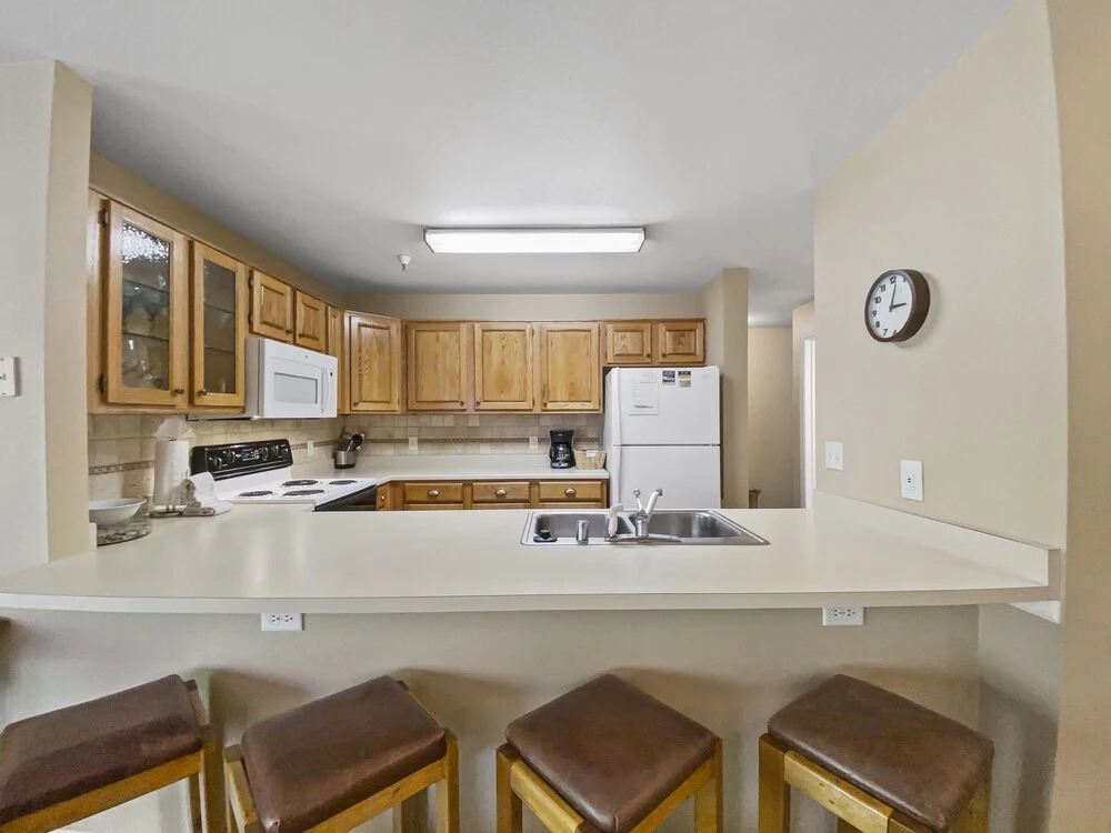 Swans Nest Villa 1304 2 Bedroom Condo by RedAwning