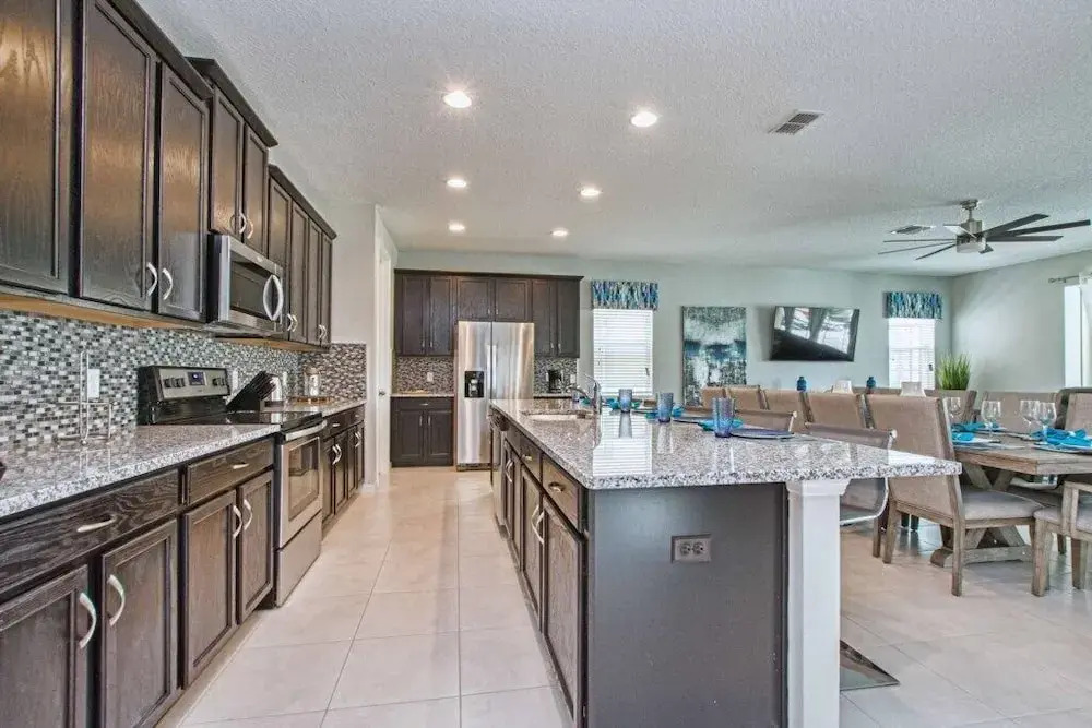 Solara - 9 Bedrooms House W/pool-8103sa Home