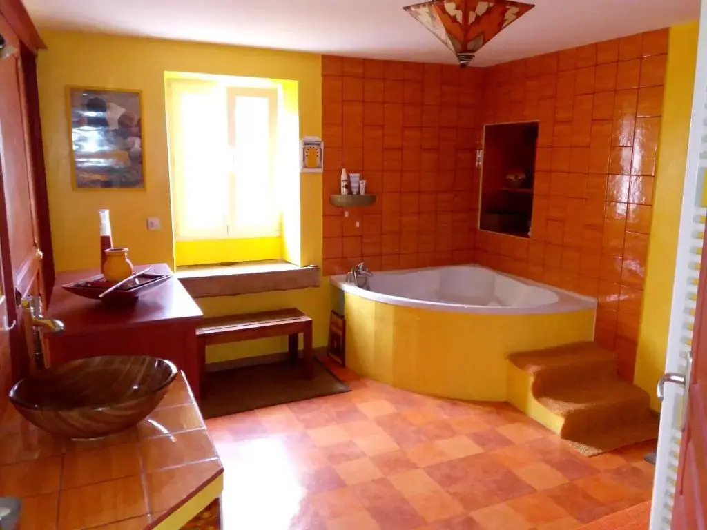 Apartment With 2 Bedrooms in Chenevrey-et-morogne, With Enclosed Garden and Wifi - 95 km From the Slopes