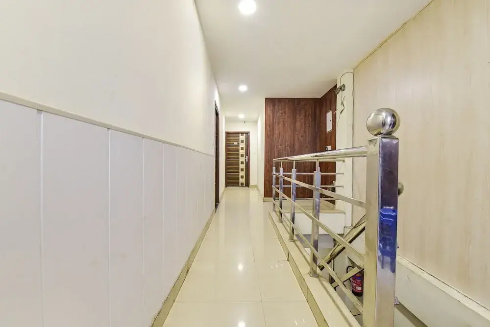 Collection O 81746 Mohan Vilas Residency