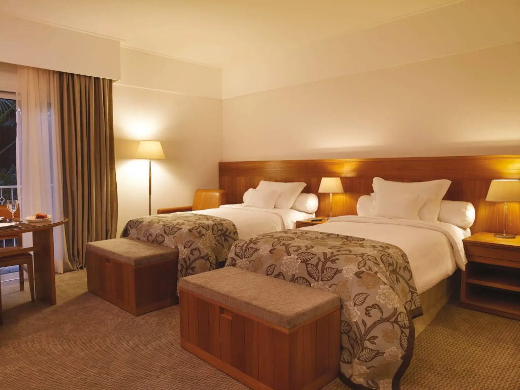 Royal Palm Plaza Resort