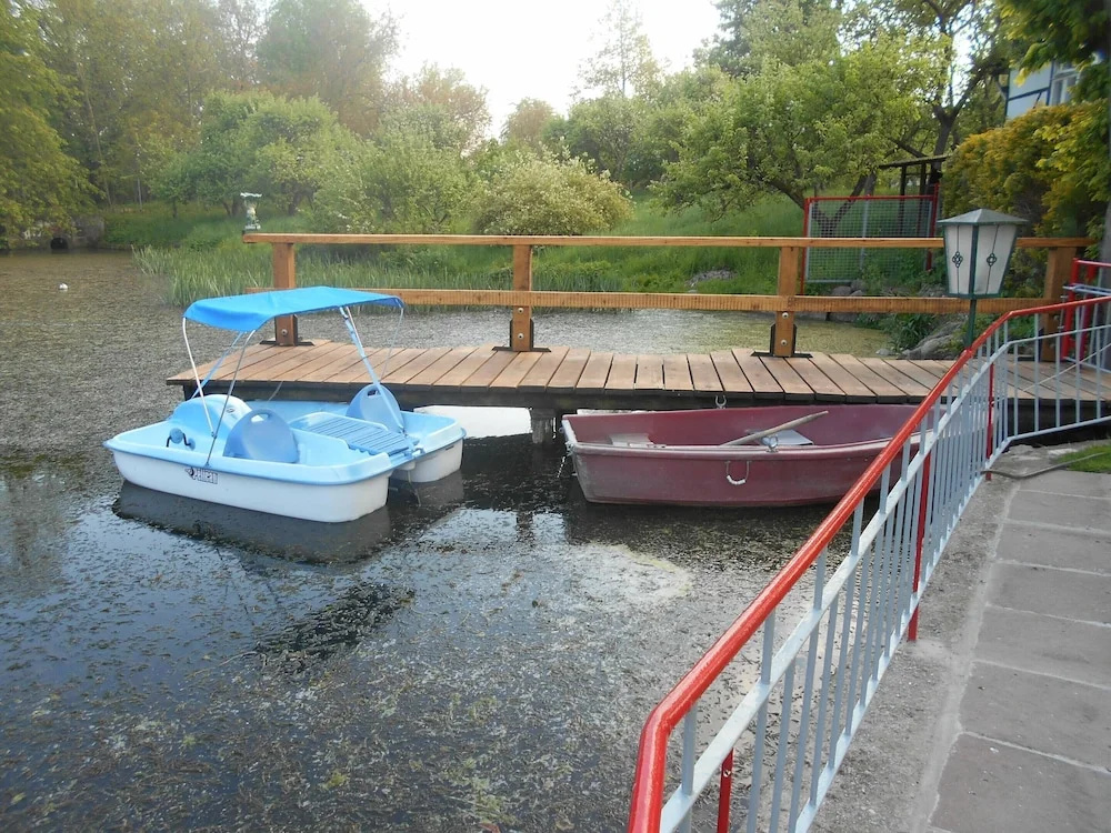 Lake View Apartment in Klein Pravtshagen near Seabeach with Garden
