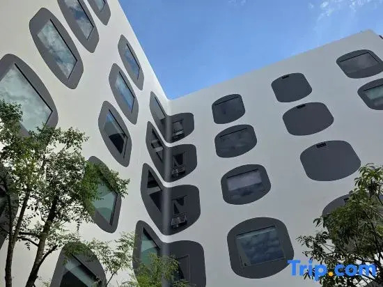 GO Hotel Bangkok Suvarnabhumi Airport