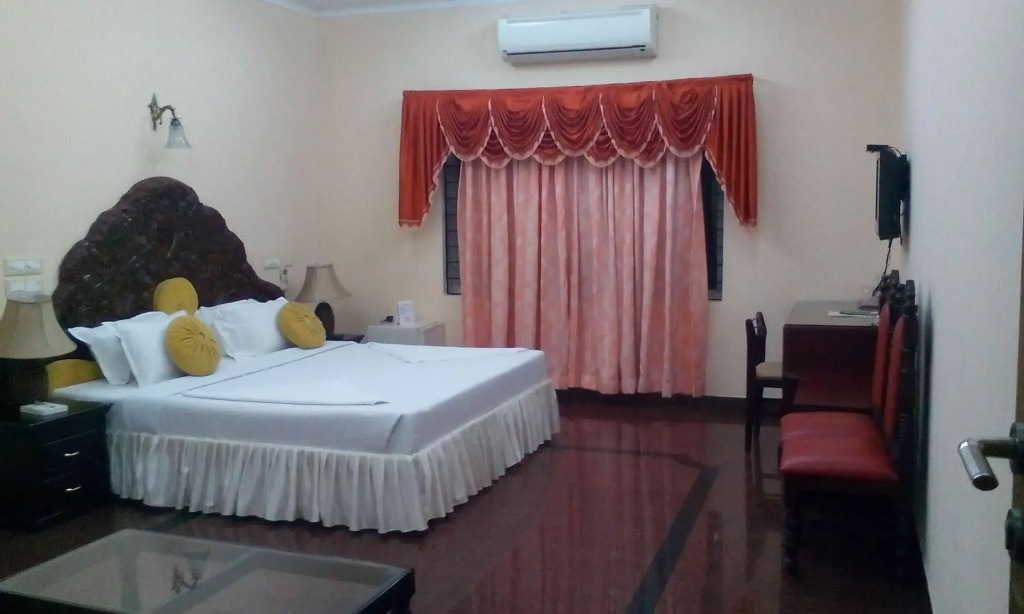 Hotel Varsha International Recidency