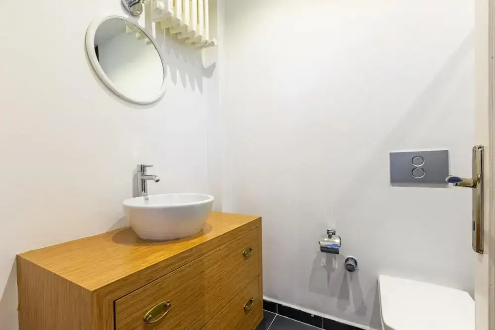 Spacious Apartment on Bagdat Street Kadikoy