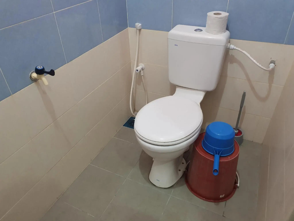 Oyo 90304 Persada Hasra Homestay