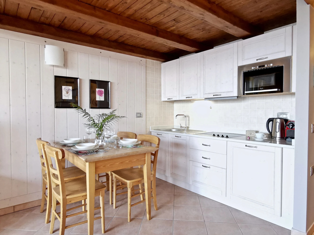 Luxury Cottage by Design Studio