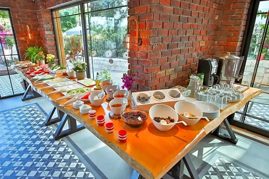 Lale Hotel