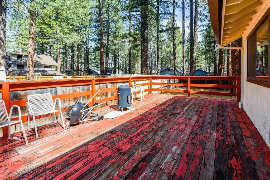 Close to Heavenly, Pet Friendly Steps to the River