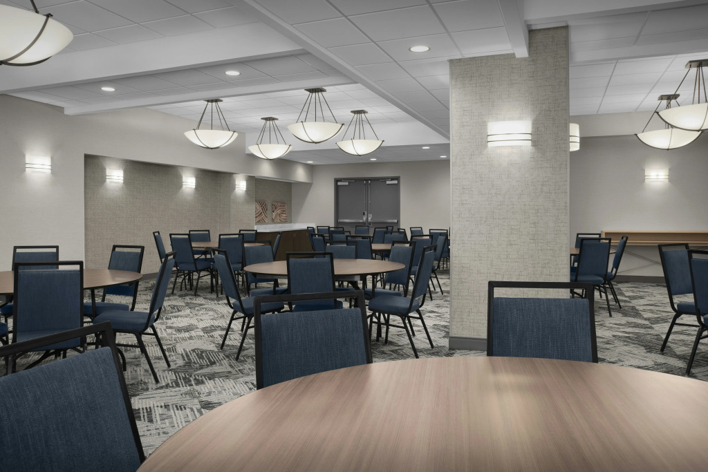 Hampton Inn Indianapolis Downtown Across from Circle Centre