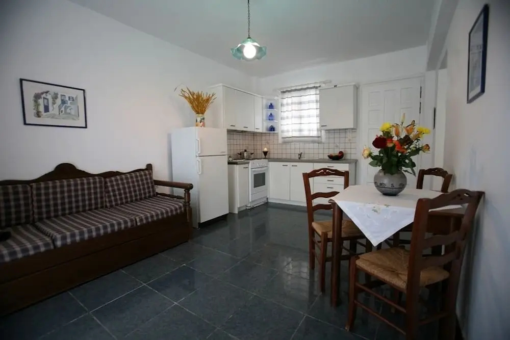 Erato Apartments