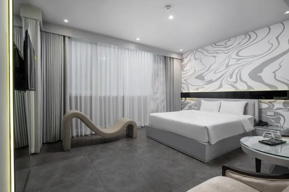 J Village Hotel - Triệu Việt Vương