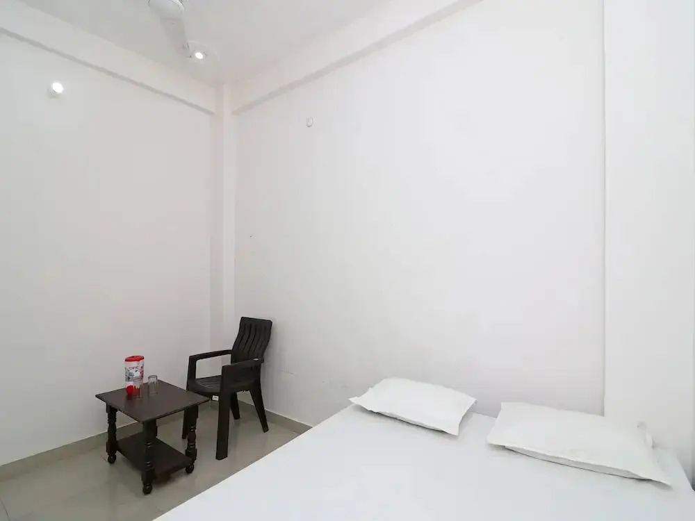 Kumbh Prayag Guest House by OYO Rooms