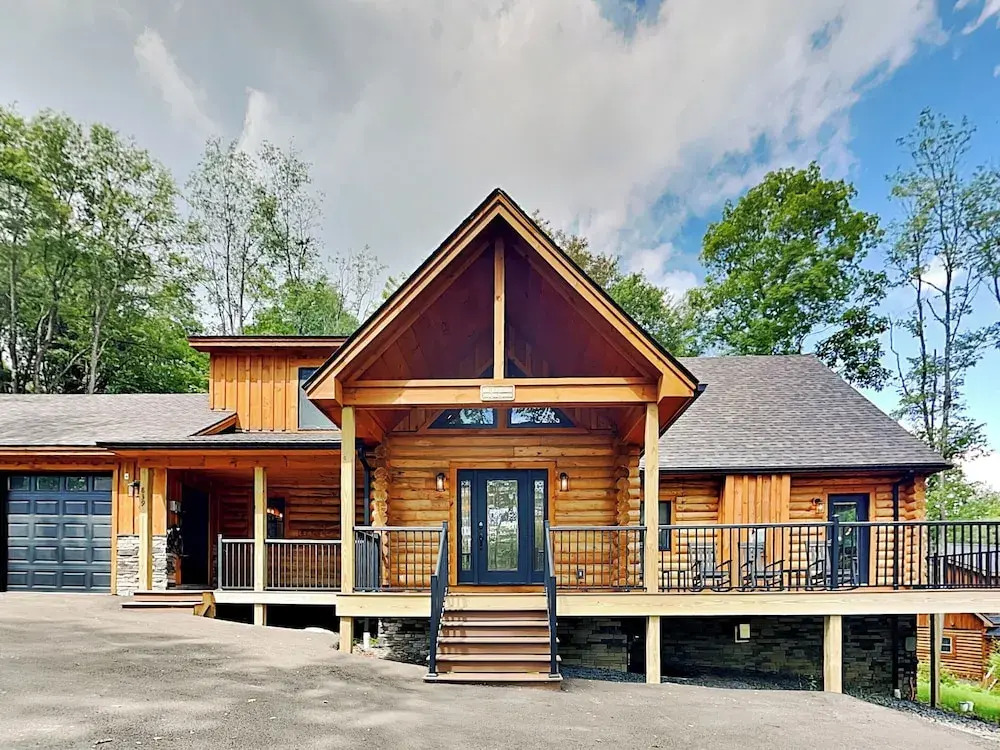 Honey Bear Hideaway
