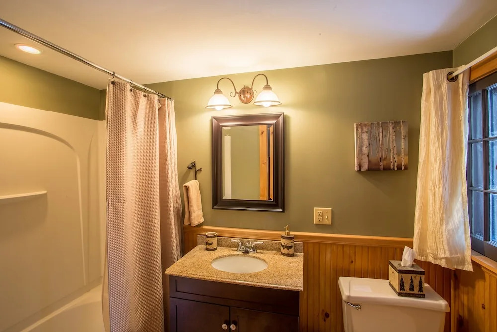ADK Trail Inn