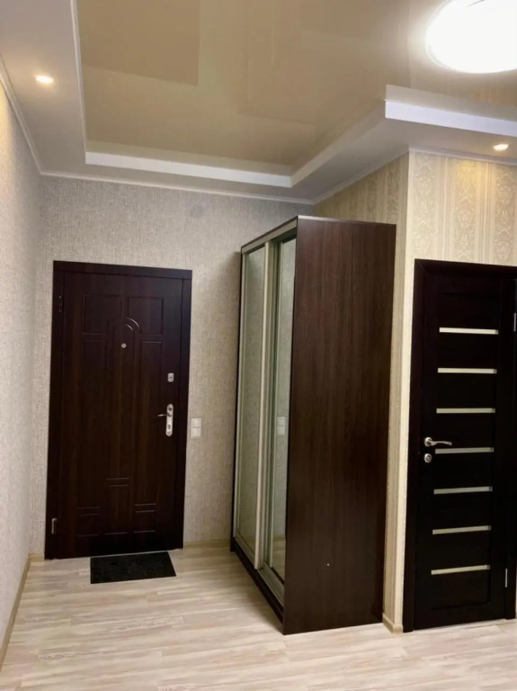 Apartment studio-біля вокзалу-недалеко від центру- наразі є світло