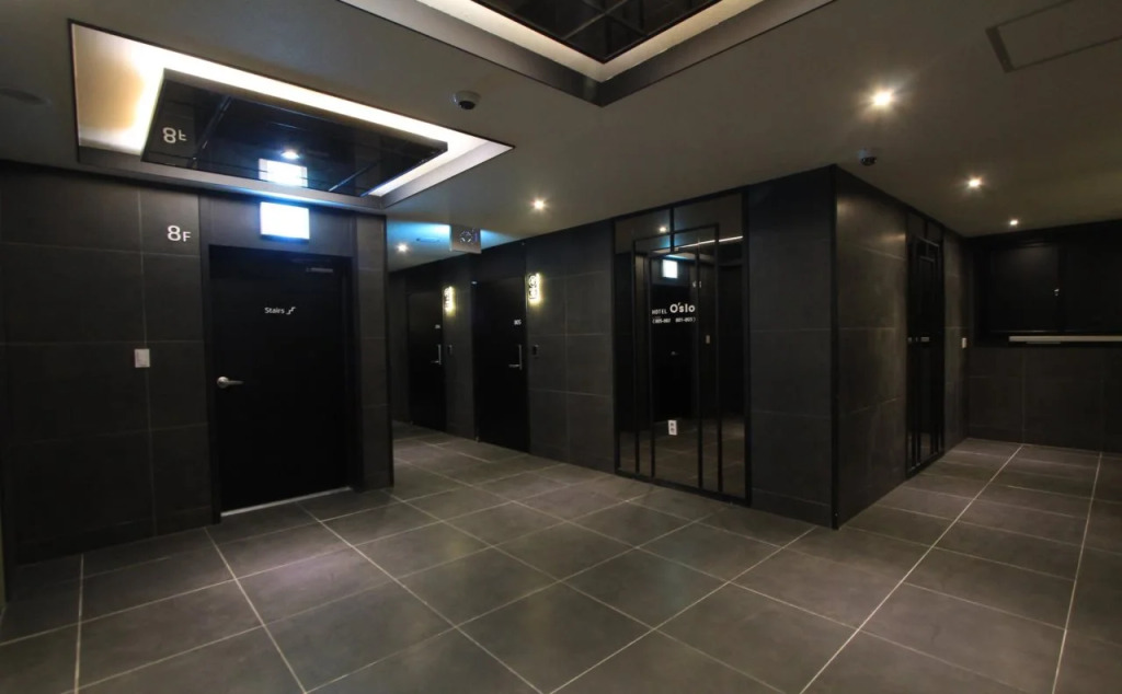 Brown Dot Hotel Beomil