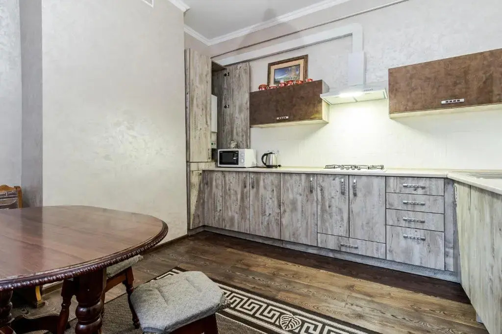 Akademika Hnatyuka Apartment