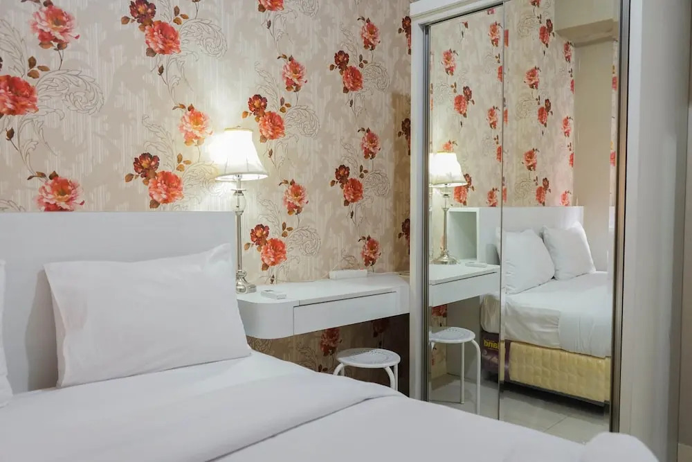 Cozy 2BR for 3 Pax Green Pramuka Apartment
