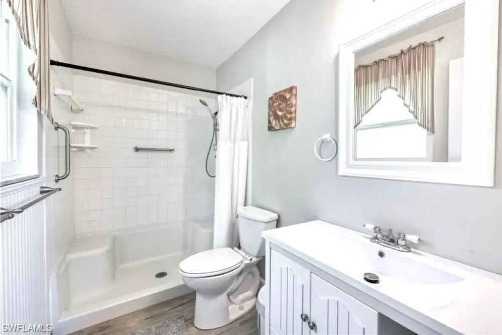 120 Bay Mar Dr