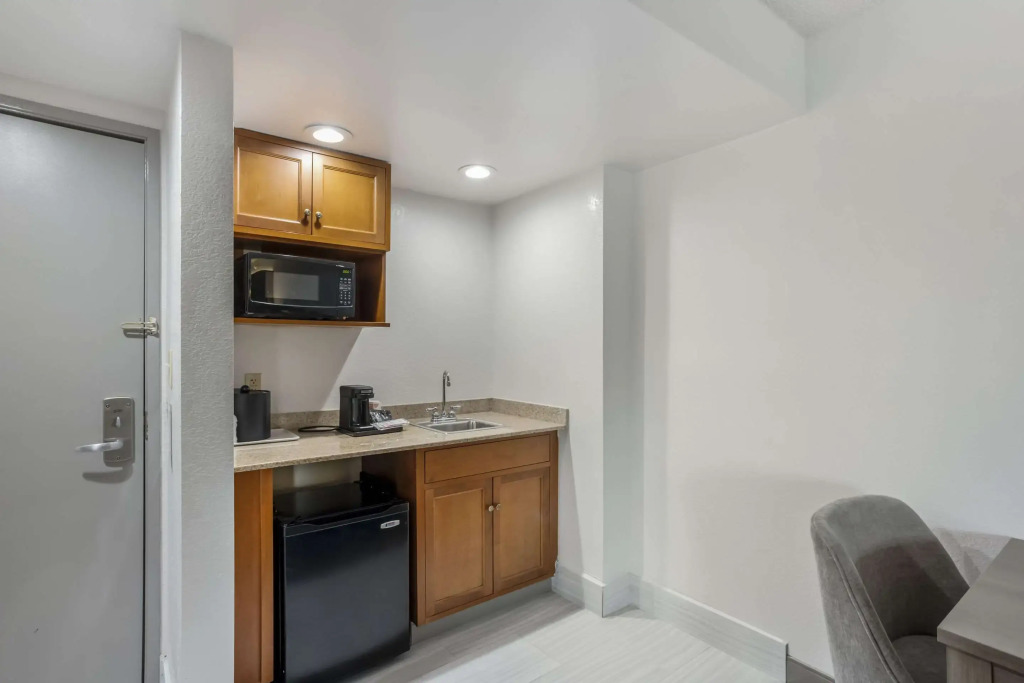 Comfort Inn & Suites Voorhees-Mt Laurel
